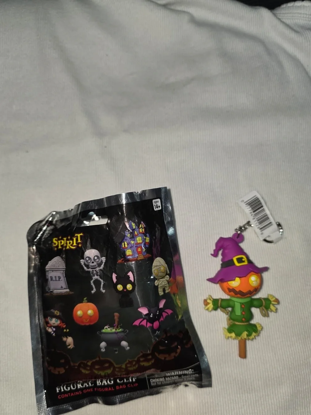 Spirit Halloween Chase Green and Purple Scarecrow Pumpkin Keychain Clip